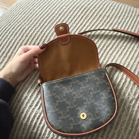 Celine Mini Besace In Triomphe Canvas And Calfskin Leather - Picture 3 of 4